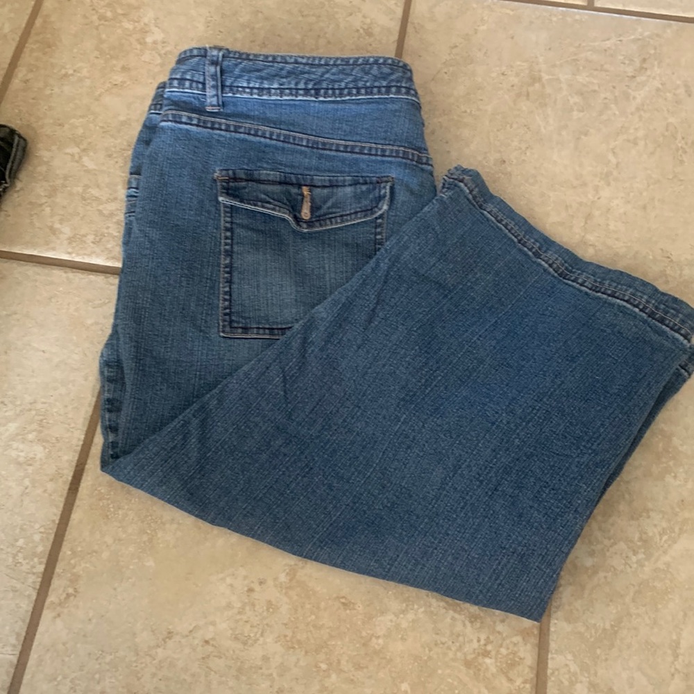 Christopher& banks straight leg Capris